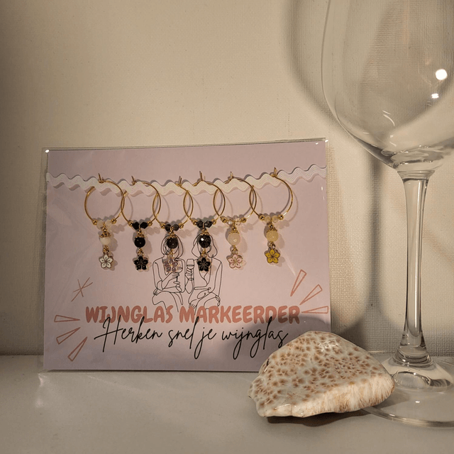 Wijnglas Markeerders (set van 6) met Glassteentjes en Edelsteenhanger met bloembedel (13.006)