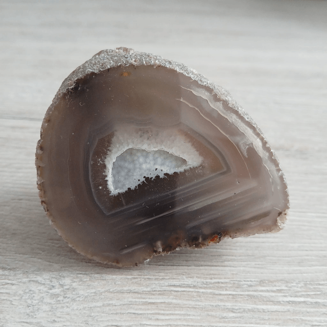 Agaat Geode 7x6x4 cm  (12.040)