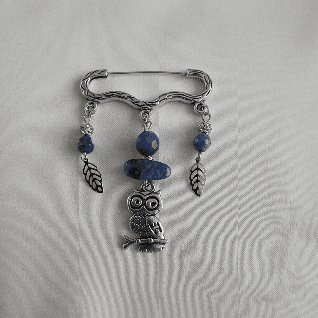 Broche - Zilverkleurige RVS met Sodaliet, Uil en Veertjes Bedels (8.020)