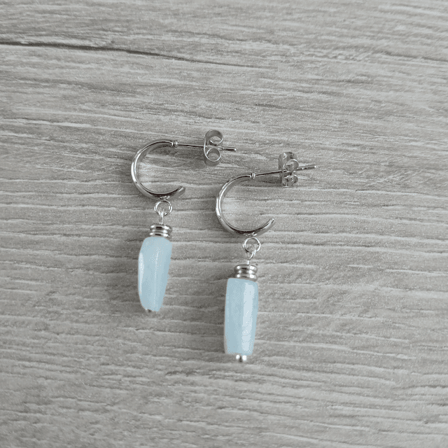 Dames oorbellen met blauwe Aquamarijn. Handgemaakt, rustgevend en stijlvol (1.218)