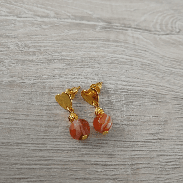 Oorbellen – Carneool hartje – goudkleurig RVS (1.269)
